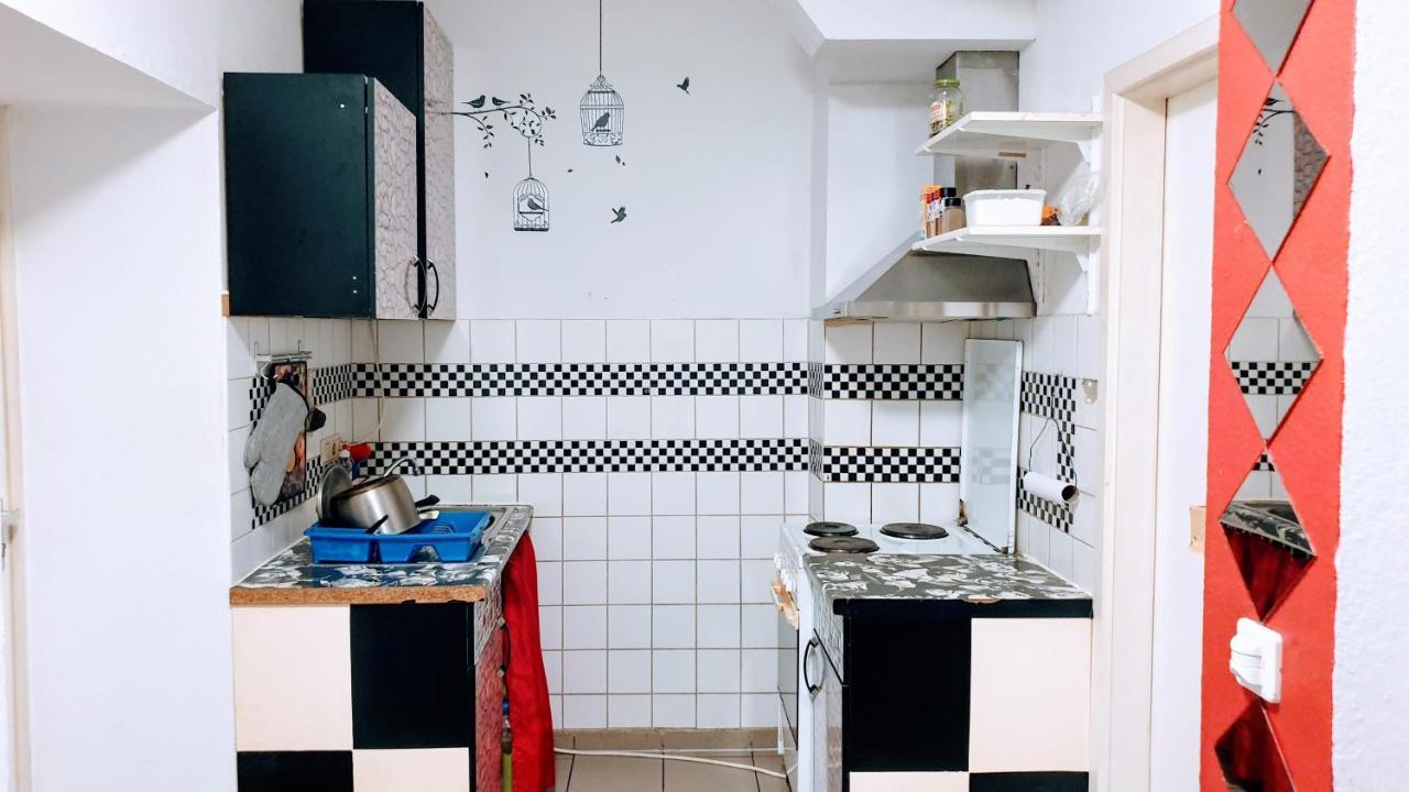 Room In City Center Halle With Shared Bathroom & Kitchen - Free Wifi, Netflix, Ipad & Ground Floor Halle (Saale) Exterior foto